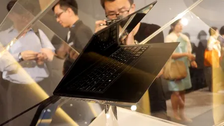 COMPUTEX 2013. Asus a lansat un ultrabook „de sticlă