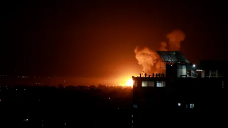VIDEO Israelul a ATACAT vineri Fâşia Gaza şi Libanul ca răspuns al atacurilor mișcării Hamas. Netanyahu: „Dușmanii noștri vor plăti un preț mare”