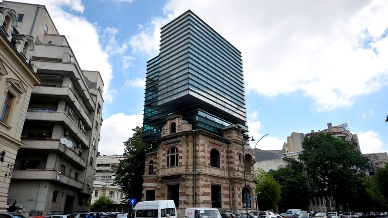 Clădiri din București considerate de specialiști un „kitsch urban