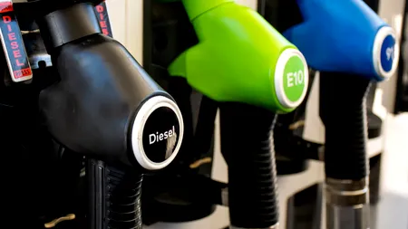 Acciza la carburanți urmează să CREASCĂ. Românii vor plăti mai mult pentru un plin chiar în toiul verii