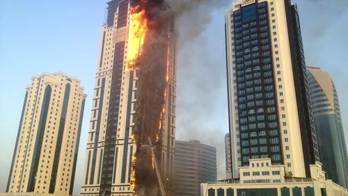 FOTO+VIDEO: Incendiu puternic la o clădire din Rusia, în care Gerard Depardieu are un apartament