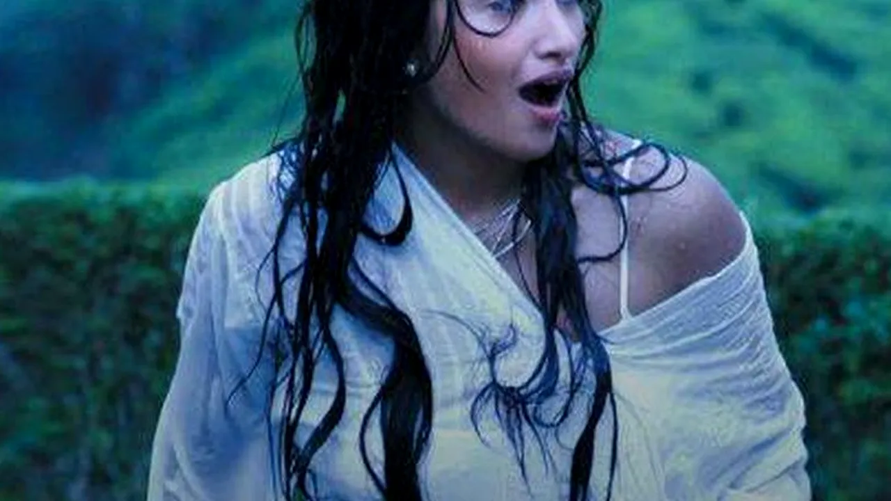 Una dintre cele mai cunoscute actrițe indiene a murit. Avea doar 24 de ani