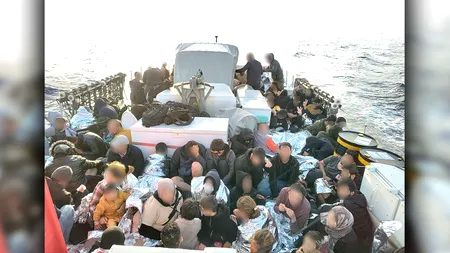 Peste 100 de persoane au fost salvate de polițiștii de frontieră români de pe o navă aflată în derivă în Marea Mediterană