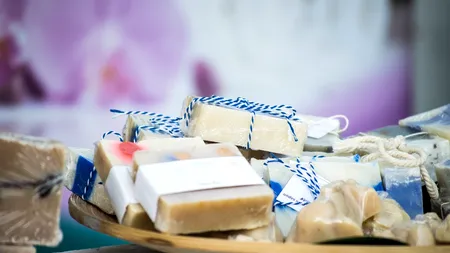 Pericolul ascuns în spatele substanțelor chimice din săpunuri și alte produse de igienă