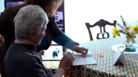 Badantă moldoveancă, CONDAMNATĂ la 3 ani de închisoare după ce a atacat-o și a amenințat-o cu o furculiță pe bătrâna pe care o avea în grijă