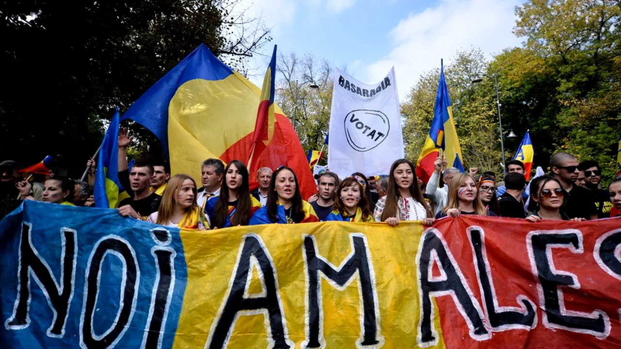Mii de oameni au participat în Capitală la un marș pentru unirea României cu Republica Moldova