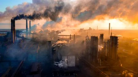 Statistici ALARMANTE: Zeci de copii au murit în România din cauza poluării în 2021. Cei mici pierd ani din viață din cauza calității proaste a aerului