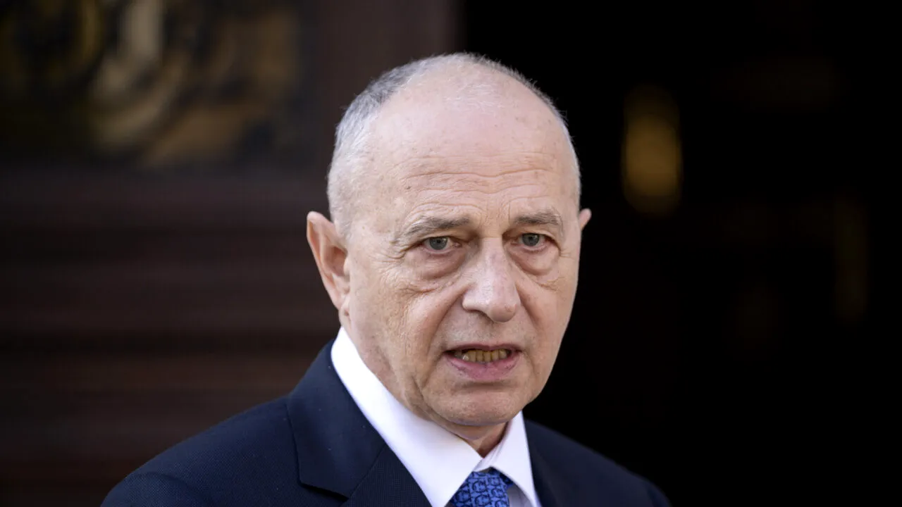 Geoană acuză site-ul Luxembourg Herald de fake news și susține că nu are nicio legătură cu Rusia. Mai mult, acuză o campanie de dezinformare “cu o evidentă componentă externă”