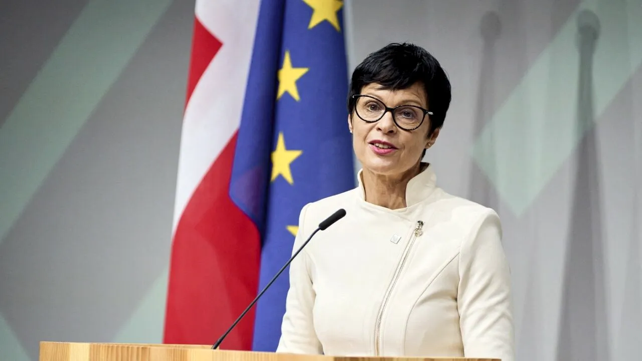 Comisarul european pentru Extindere anunță că Muntenegru ar putea ADERA la UE în 2028