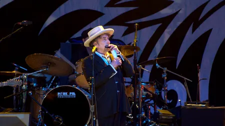 Bob Dylan, acuzat că ar fi abuzat sexual o fetiţă de 12 ani