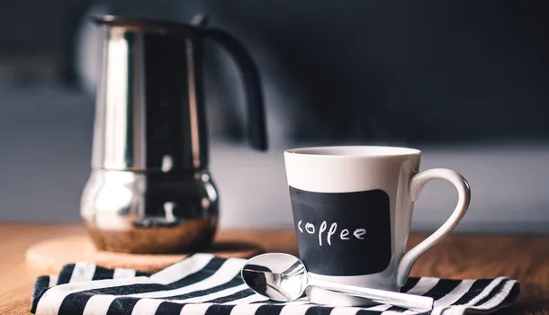 O femeie din SUA a turnat zilnic clor în cafeaua soțului. Cei doi urmau să divorțeze
