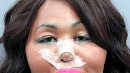 O femeie transgender a jefuit o bancă pentru a-și plăti operațiile estetice