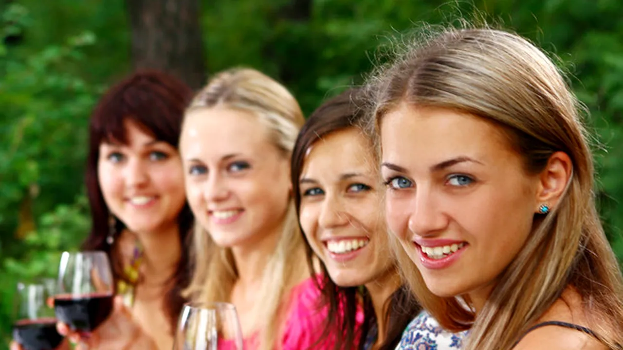 Orașul locuit doar de femei cu vârste cuprinse între 20 și 35 de ani. Ce trebuie să facă bărbații ca să poată intra in oraș