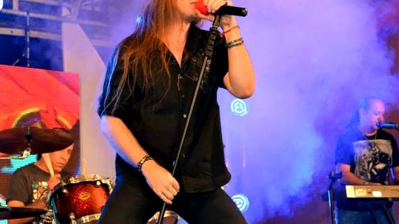 Reacția noului solist al trupei IRIS după meciul România - Ungaria