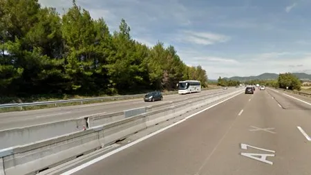 Autocar cu turiști cehi, atacat cu focuri de armă în Franța