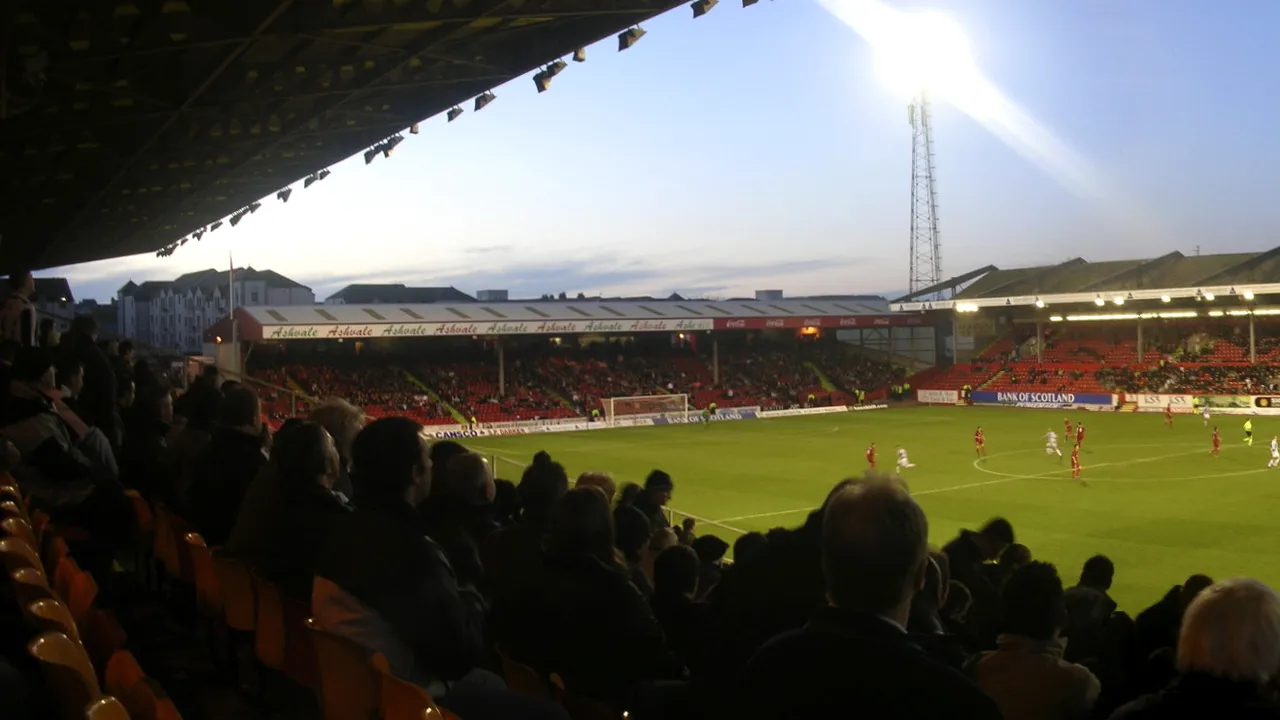 Gestul inedit al unui echipe de fotbal în memoria unui fan