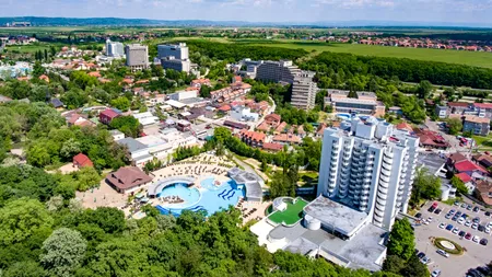 O STAȚIUNE celebră din România a renăscut din propria cenușă. Turiștii străini au început să o caute frecvent și fac rezervări cu mult timp înainte