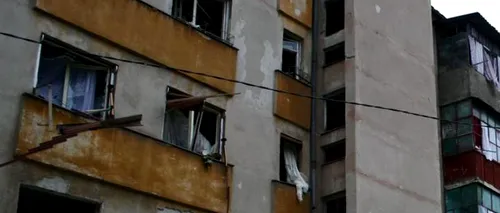 Explozie într-un bloc. Zece locatari au fost evacuați cu scara mobilă