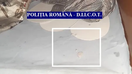 Traficant de ecstasy prins în flagrant în Arad. Polițiștii au găsit 130 de pastile