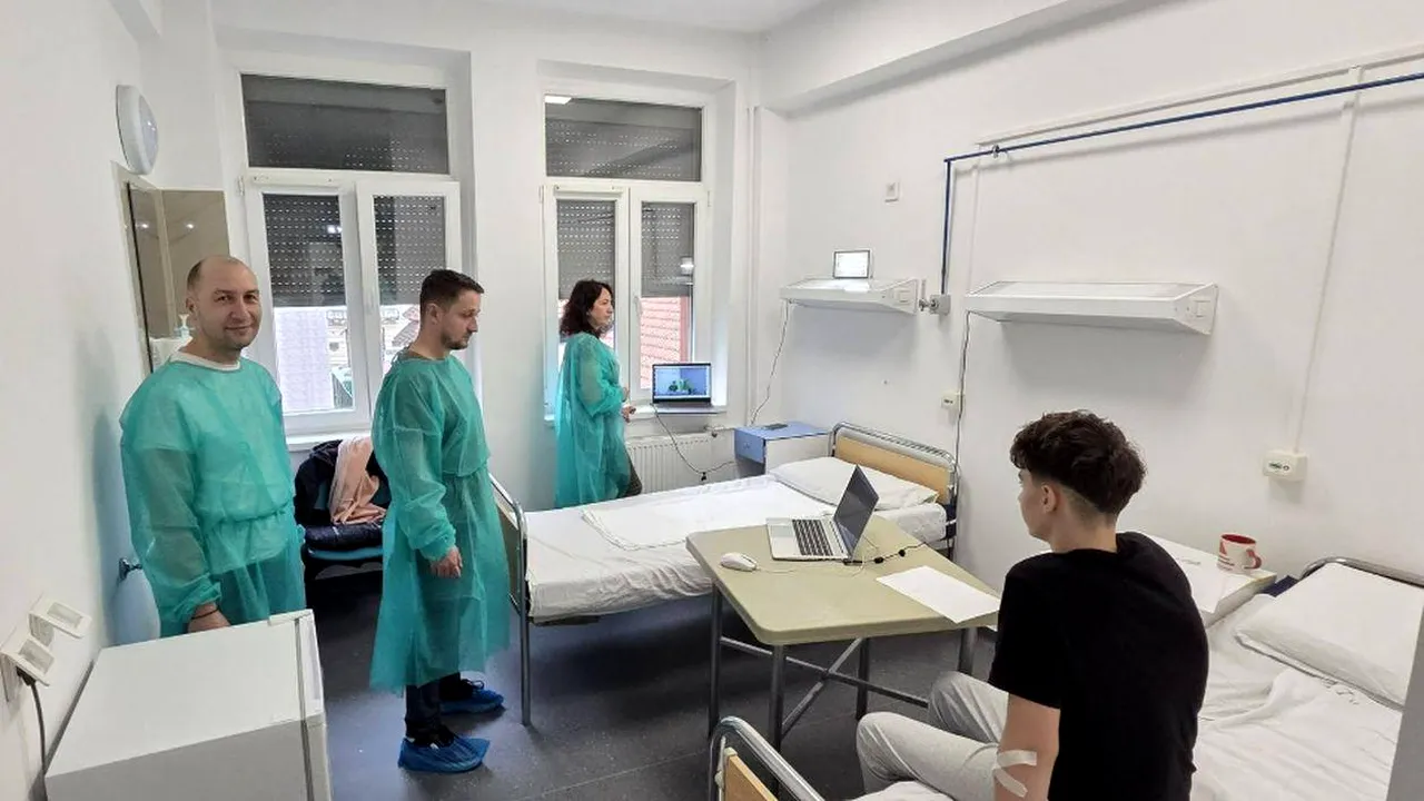 Un elev de 14 ani din Târgu Jiu a susținut etapa națională a Olimpiadei de Informatică direct din spital, după ce a suferit o intervenție chirurgicală