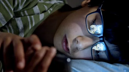 Copiii trebuie să aibă cel puțin 16 ani pentru a intra pe rețelele de socializare, cere Parlamentul European