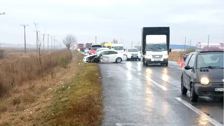 O persoană a decedat în urma unui accident rutier din Buzău. Traficul este blocat pe ambele sensuri pe DN2