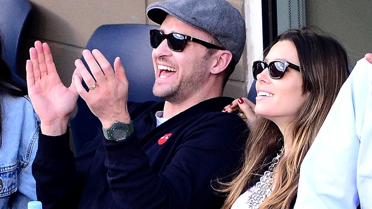 Justin Timberlake și Jessica Biel au angajat doi bărbați gay ca bone pentru fiul lor
