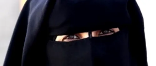 Cum arată rochița sexy pentru islamiste. Amazon a scos-o de la vânzare după ce a primit amenințări