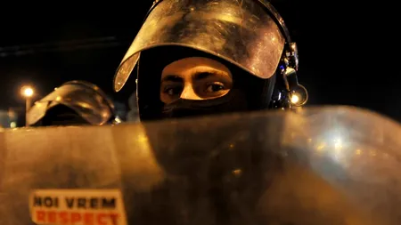 SCANDAL PIAȚA UNIVERSITĂȚII. Ministrul de Interne Mircea Dușa a schimbat conducerea biroului de presă al Jandarmeriei