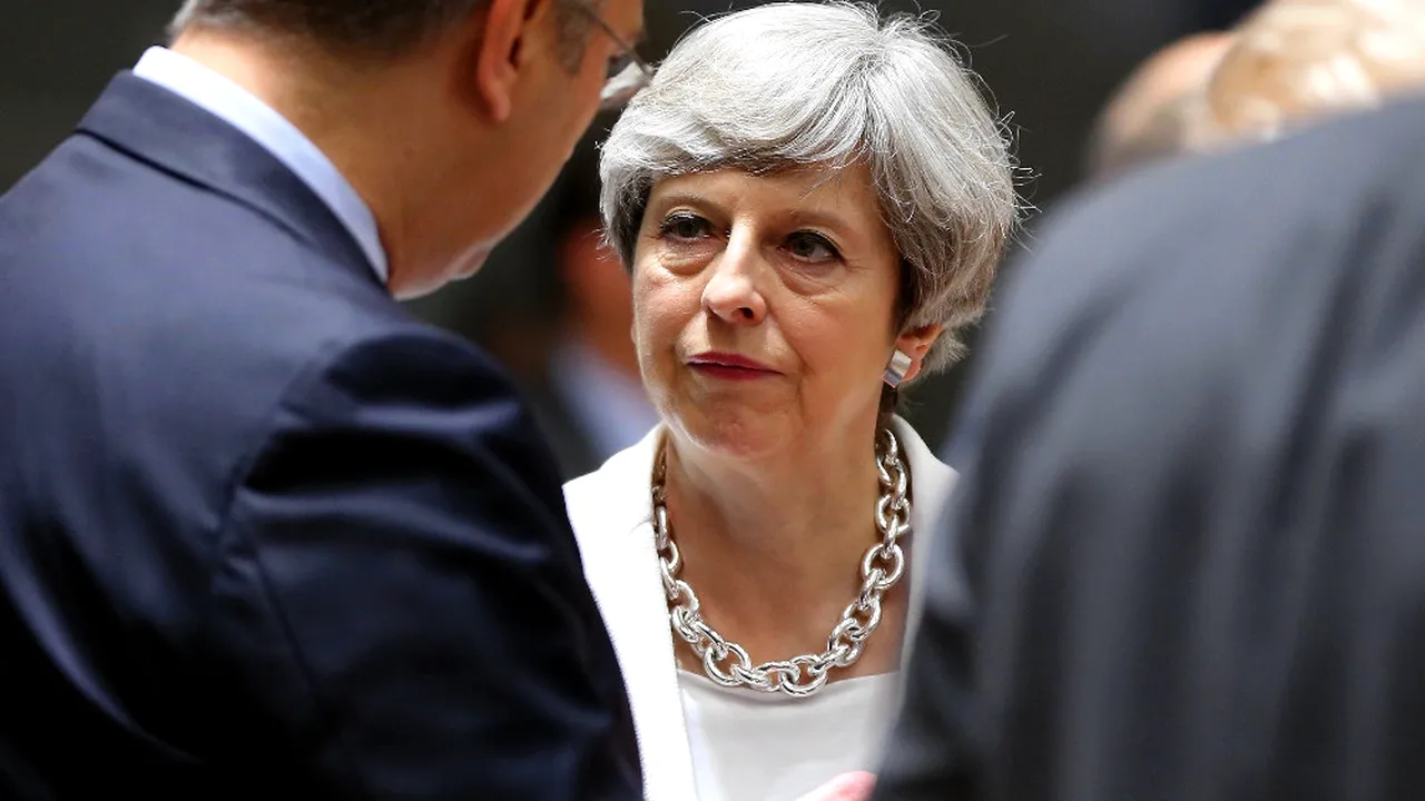 Theresa May, pusă la colț de negociatorii Brexit: „Avem nevoie de mai multe garanții pentru cetățenii UE din Marea Britanioe