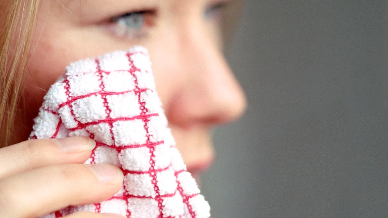 O bătrână de 92 de ani din Austria s-a răzbunat pe o îngrijitoare româncă. A refuzat să o plătească și a obligat-o să doarmă în frig într-un beci