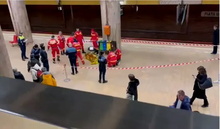Un bărbat a murit pe peron în stația de metrou Piața Unirii / Sursa foto: RTV
