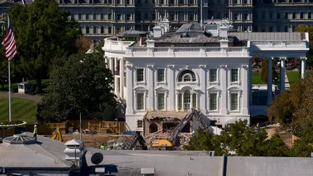 Casa Albă ironizează democrații, după ce l-au atacat pe Trump pe tema sălii de bal. Ce scandaluri au ajuns să fie postate pe site-ul oficial