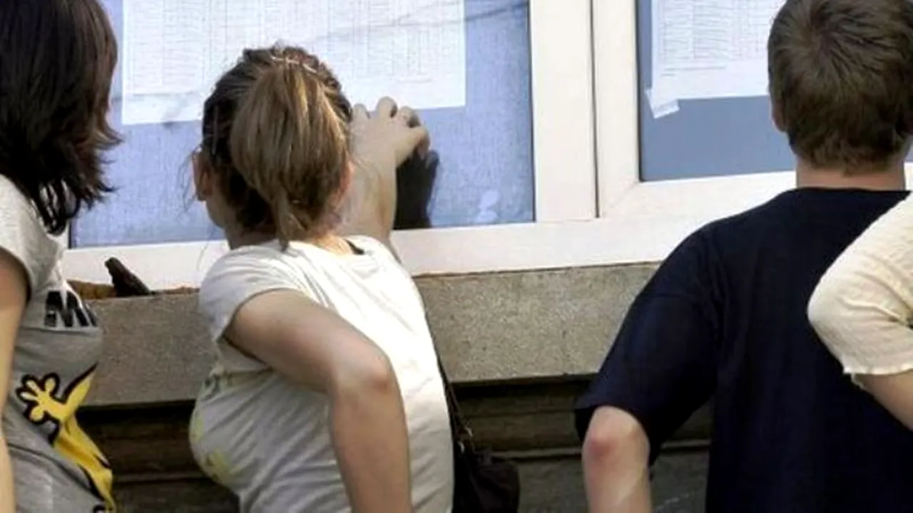 18 elevi din Iași, la spital după un incident petrecut în toaleta școlii