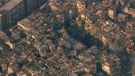 Imagini din cel mai aglomerat loc din lume. Câți chinezi pot să încapă într-un singur bloc. GALERIE FOTO