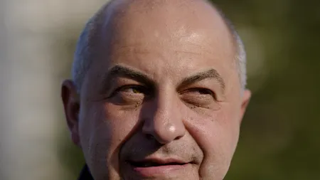 Cătălin Cîrstoiu: 