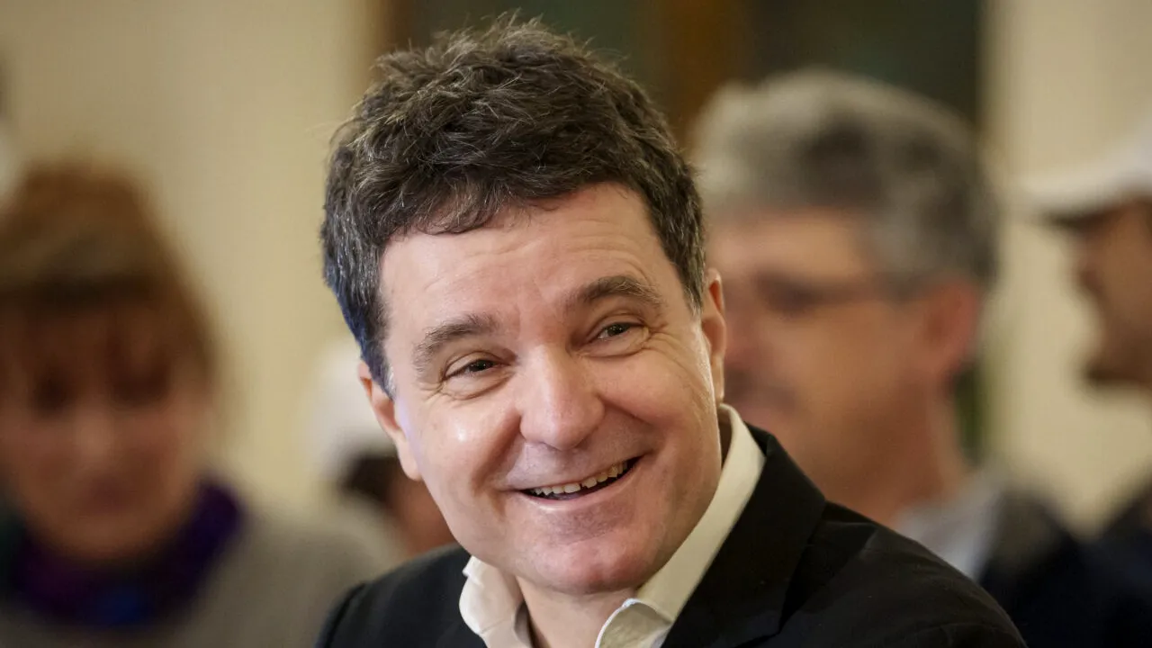 Inițiativa AUR de suspendare a președintelui moare din fașă. POT și SOS România sabotează proiectul suveranist