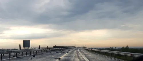 Imagini de coșmar pe A1. Cum arată autostrada după o furtună violentă. Galerie FOTO