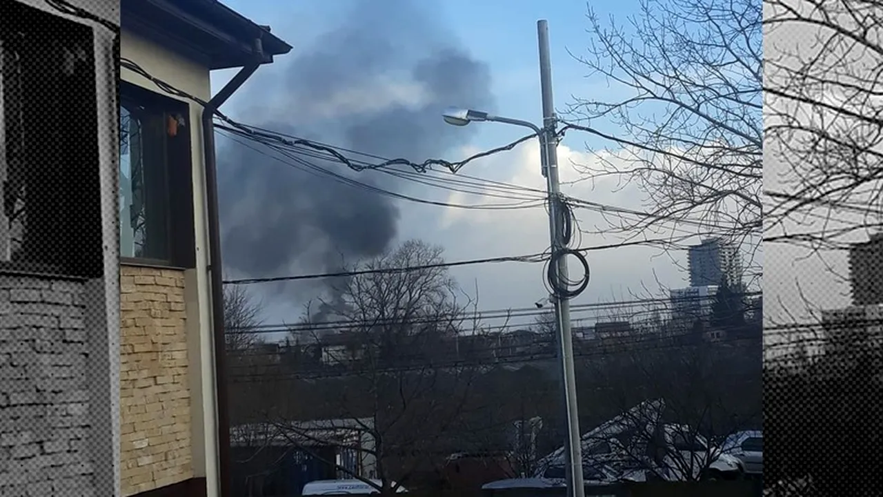 Incendiu în sectorul 4 din București. Două case au fost afectate