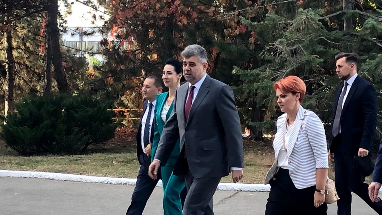 VIDEO | Marcel Ciolacu a ajuns la fabrica Ford din Craiova. Întâlnire a premierului cu acționariatul turc al fabricii
