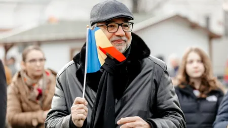 Lucian ROMAȘCANU: 