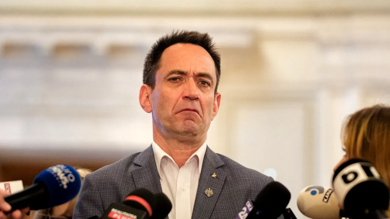 Csoma Botond, liderul deputaților UDMR, spune că refuză să colaboreze cu AUR și cu independenții proveniți din formațiuni „suveraniste”, pe care le-a numit „partide șovine”