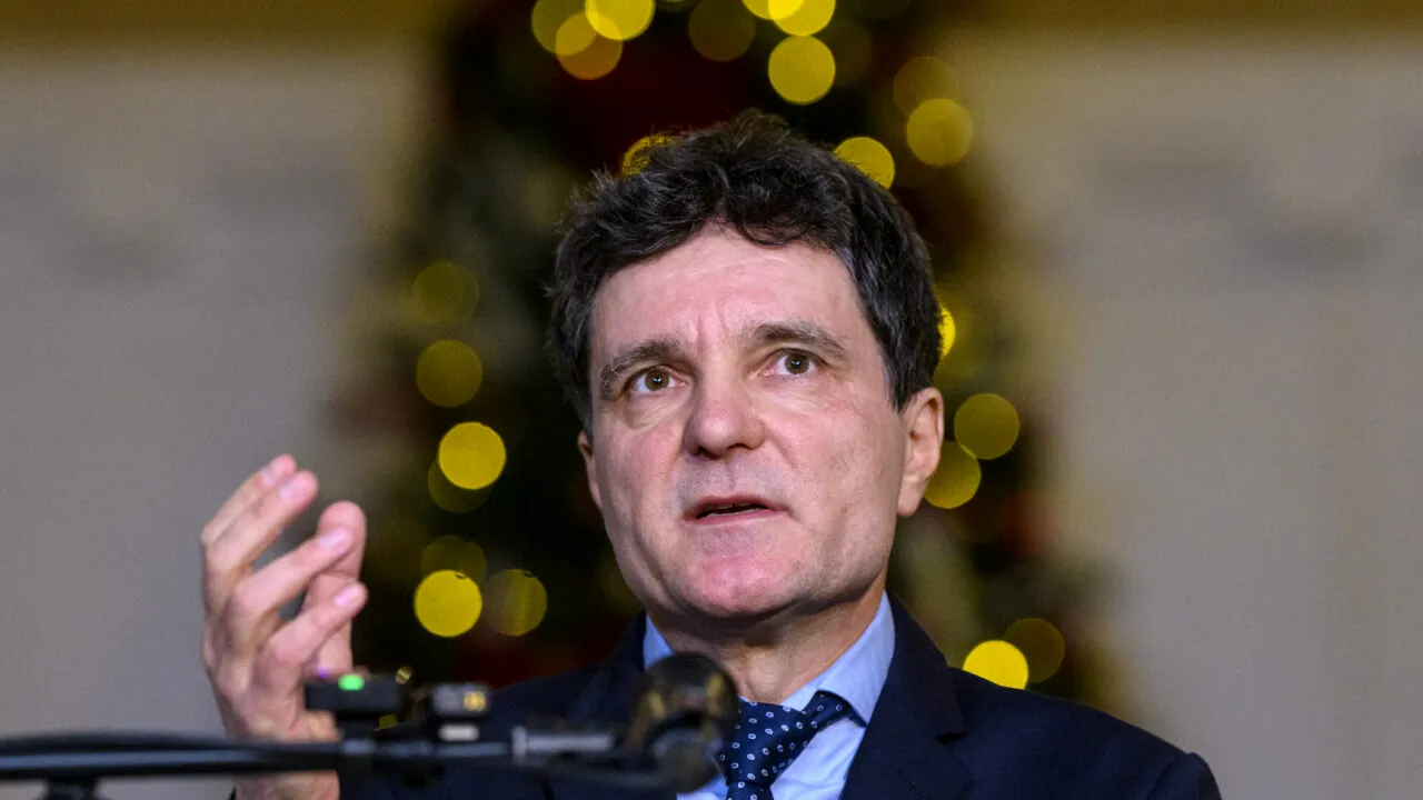 Recorder pare că i-a ridicat mingea la fileu lui Nicușor Dan pe terenul justiției: 