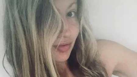 FOTO Mamă indignată pentru că nu a putut să urmărească Frozen 2 la cinema din cauza unei femei care și-a prins părul într-un coc imens: Am avut plăcerea să privesc coafura acestei femei în timp ce copilul meu se uita la film 