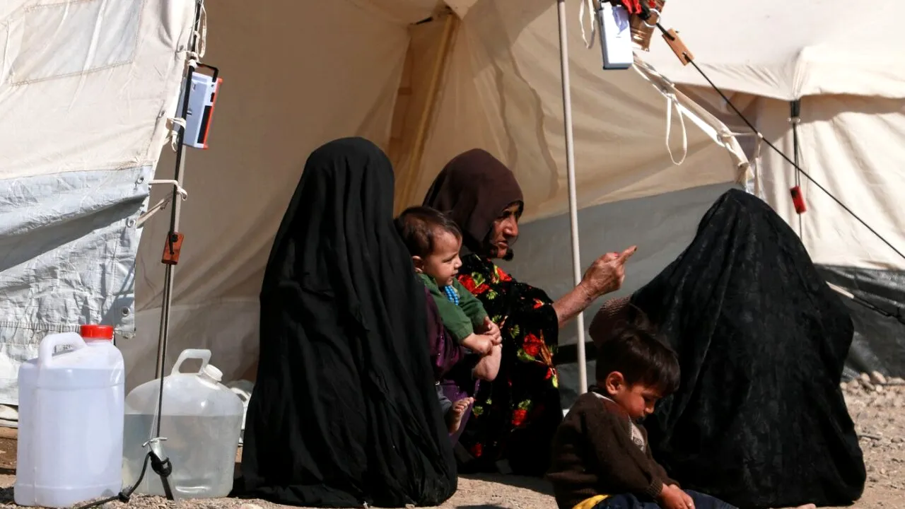 OMS le cere talibanilor să ridice interdicția pentru femei de a lucra în organizații umanitare după cutremurele care au devastat Afganistanul