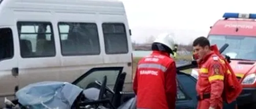 Un mort și patru răniți, într-un accident la Piatra Neamț. PLAN ROȘU de intervenție