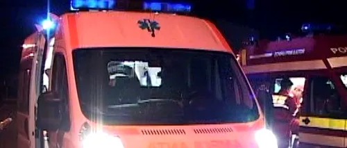 O ambulanță aflată în misiune a lovit o fată care a traversat în fugă marcajul pietonal în Constanța