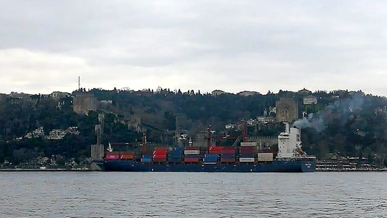 O navă-cargo s-a scufundat în Strâmtoarea Bosfor