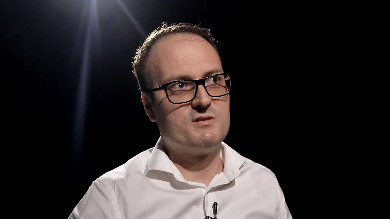 Cumpănașu își face partid: Doctrina formațiunii va fi una de „centru-națională