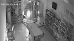 Un bărbat din Argeș a evadat din arestul la domiciliu, a furat o mașină și a făcut accident